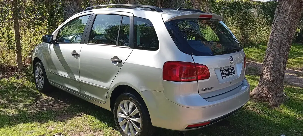 Volkswagen Suran 1.6 Comfortline 101Cv 11A 2011 - foto 2