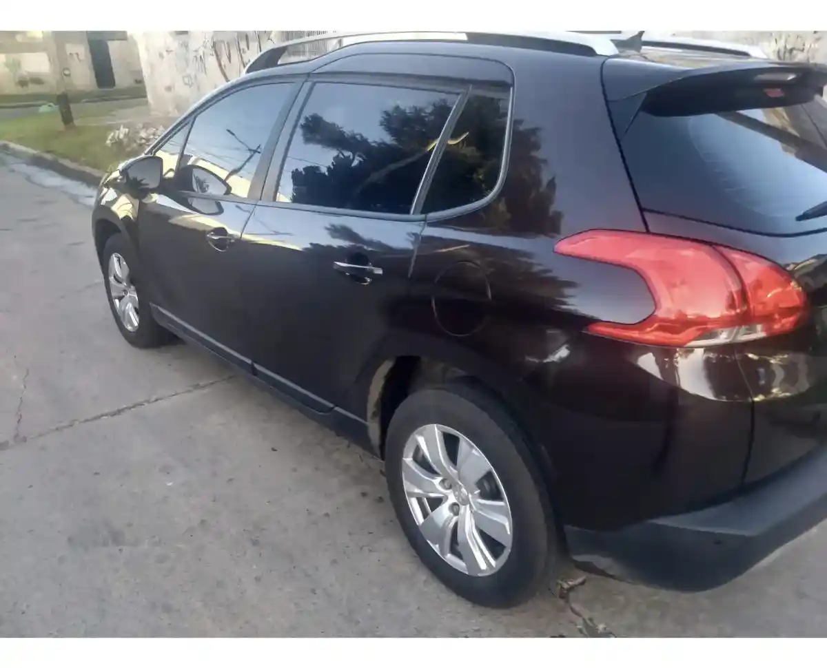 Peugeot 2008 1.6 Allure 2018 - foto 3