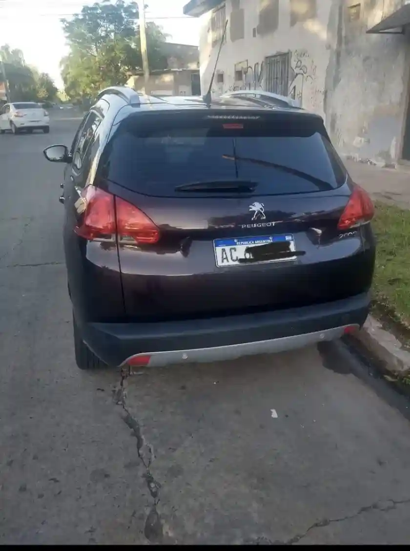 Peugeot 2008 1.6 Allure 2018 - foto 5