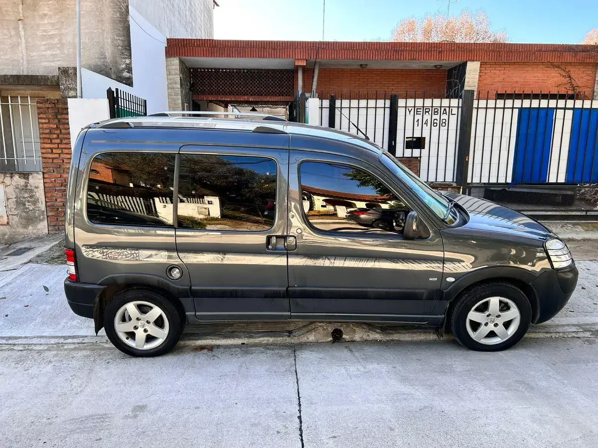 Peugeot Partner Patagónica 1.6 Hdi Vtc Plus 2011 - foto 3