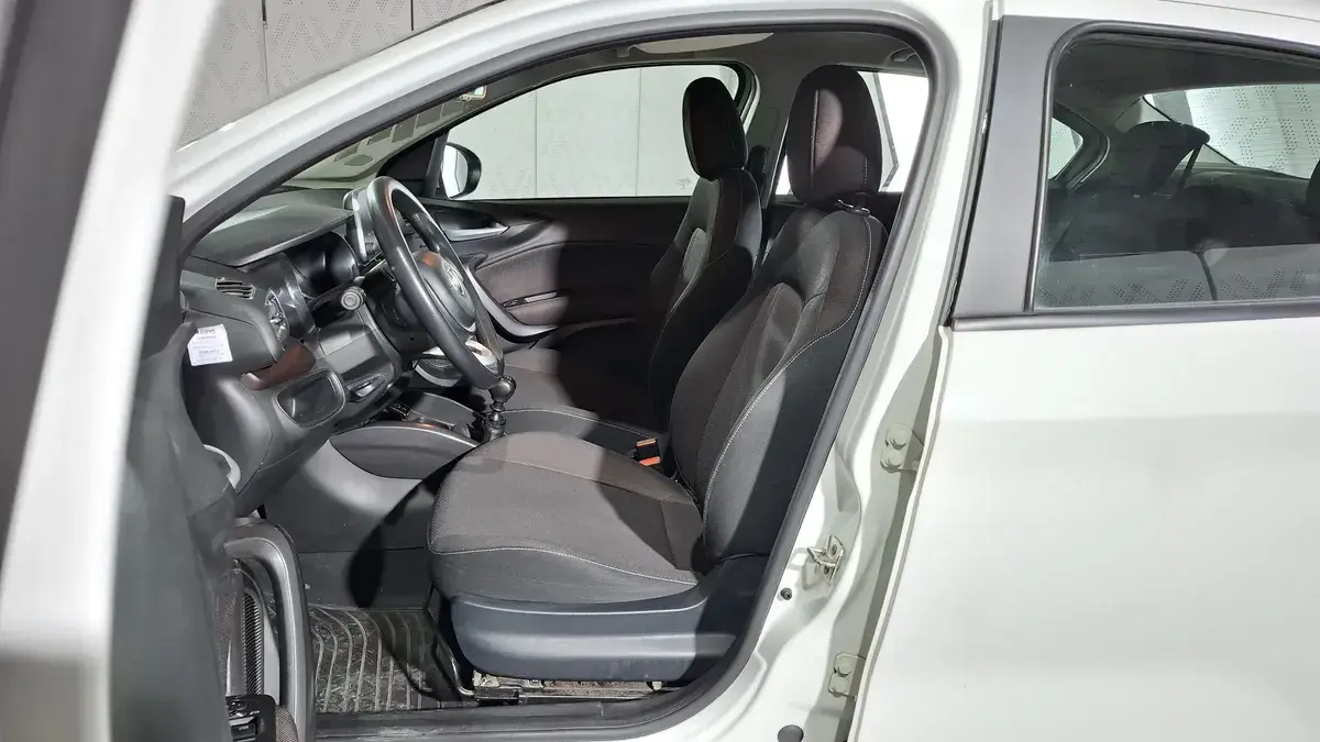 Fiat Cronos 1.8 Precision 2019 - foto 5