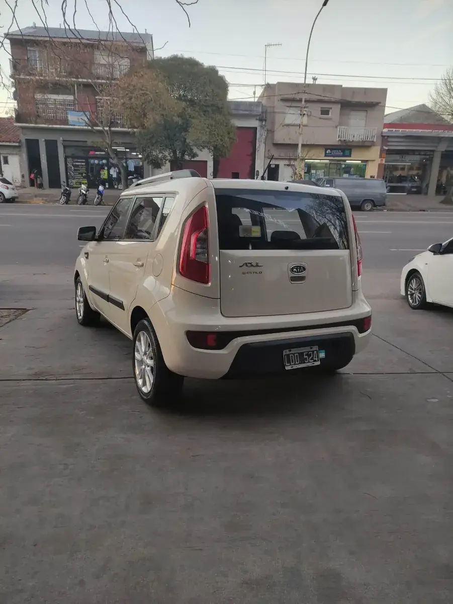 Kia Soul 1.6 Classic 5Mt 2012 - foto 2