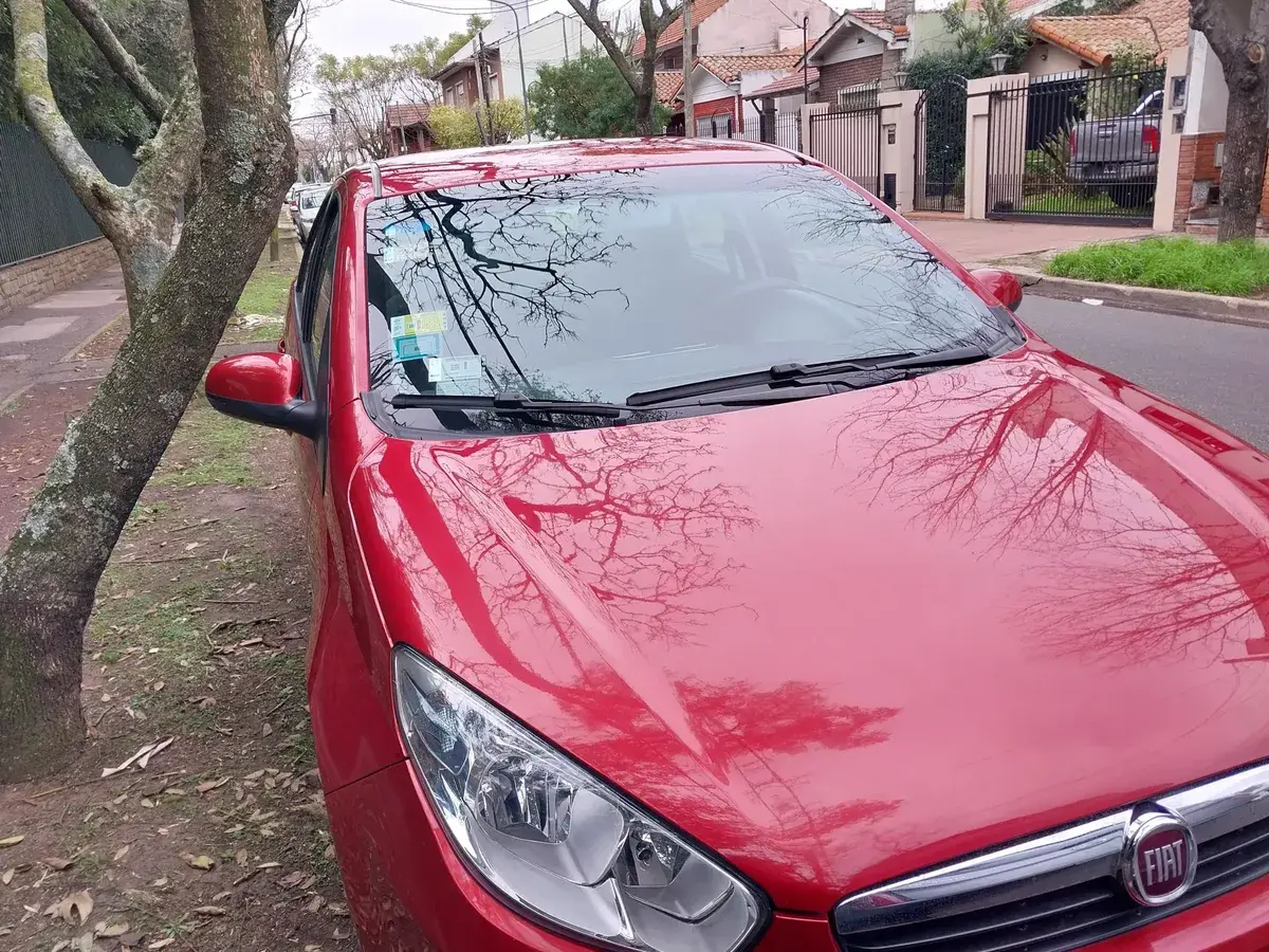 Fiat Grand Siena 1.4 Atractive 8V 2013 - foto 4