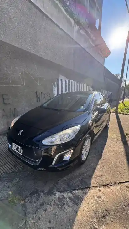 Peugeot 308 1.6 Allure 2013 - foto 1