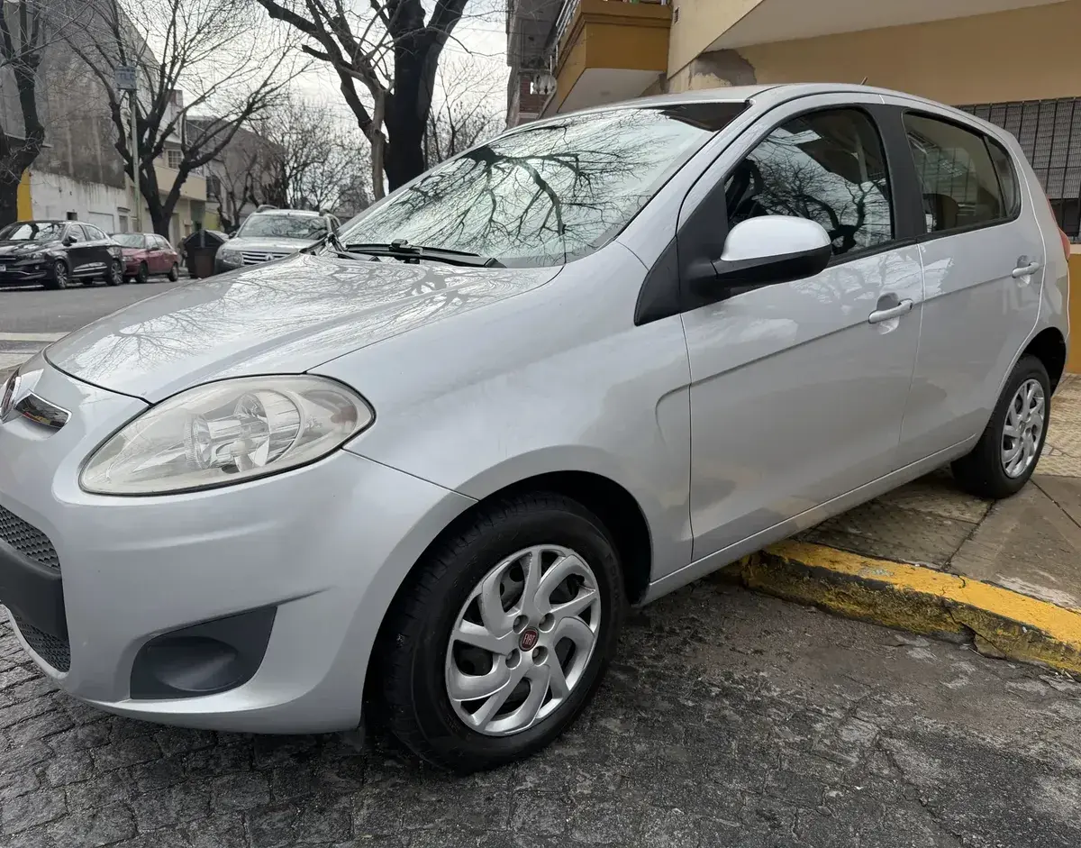 Fiat Palio 1.4 Attractive 85Cv 2014 - foto 1