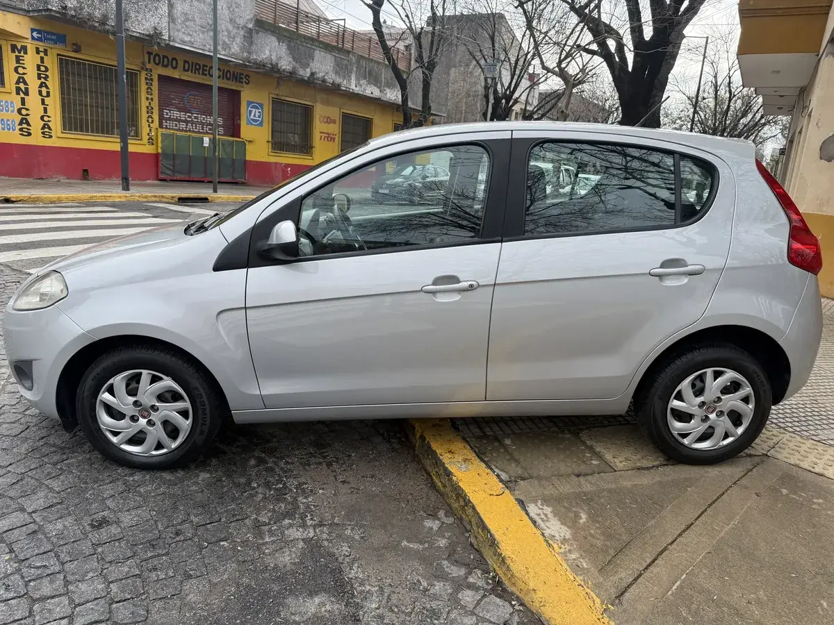 Fiat Palio 1.4 Attractive 85Cv 2014 - foto 4