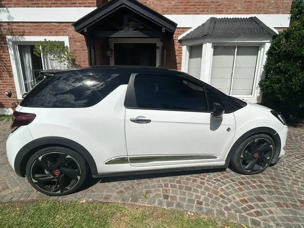 D.s. Ds3 1.6 Thp 208 S&Amp;S Performance 2018 - foto 2