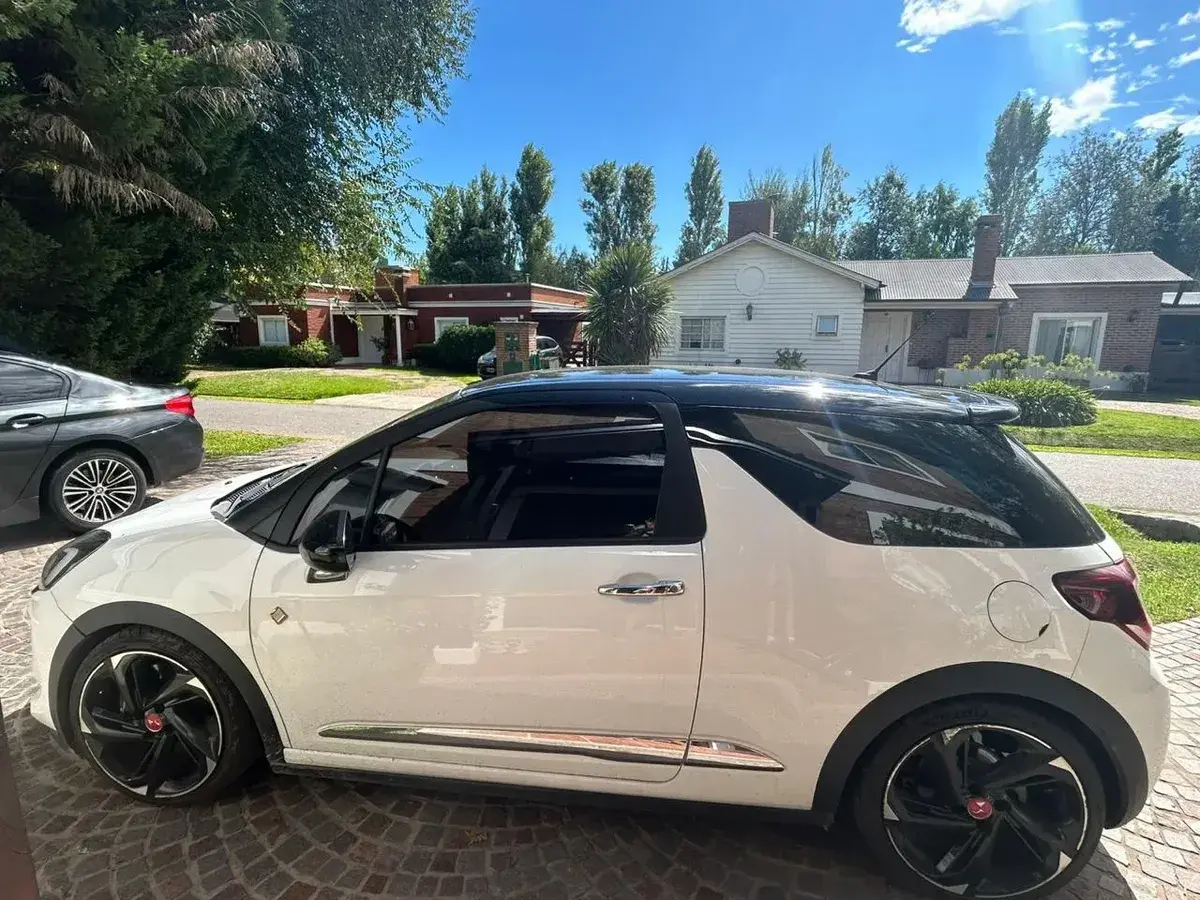D.s. Ds3 1.6 Thp 208 S&Amp;S Performance 2018 - foto 3