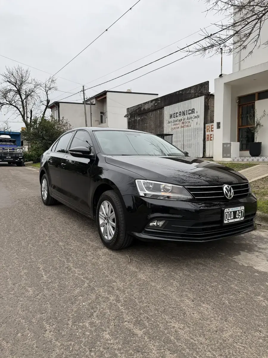Volkswagen Vento 2.0 Advance I 110Cv Summer Package 2015 - foto 2