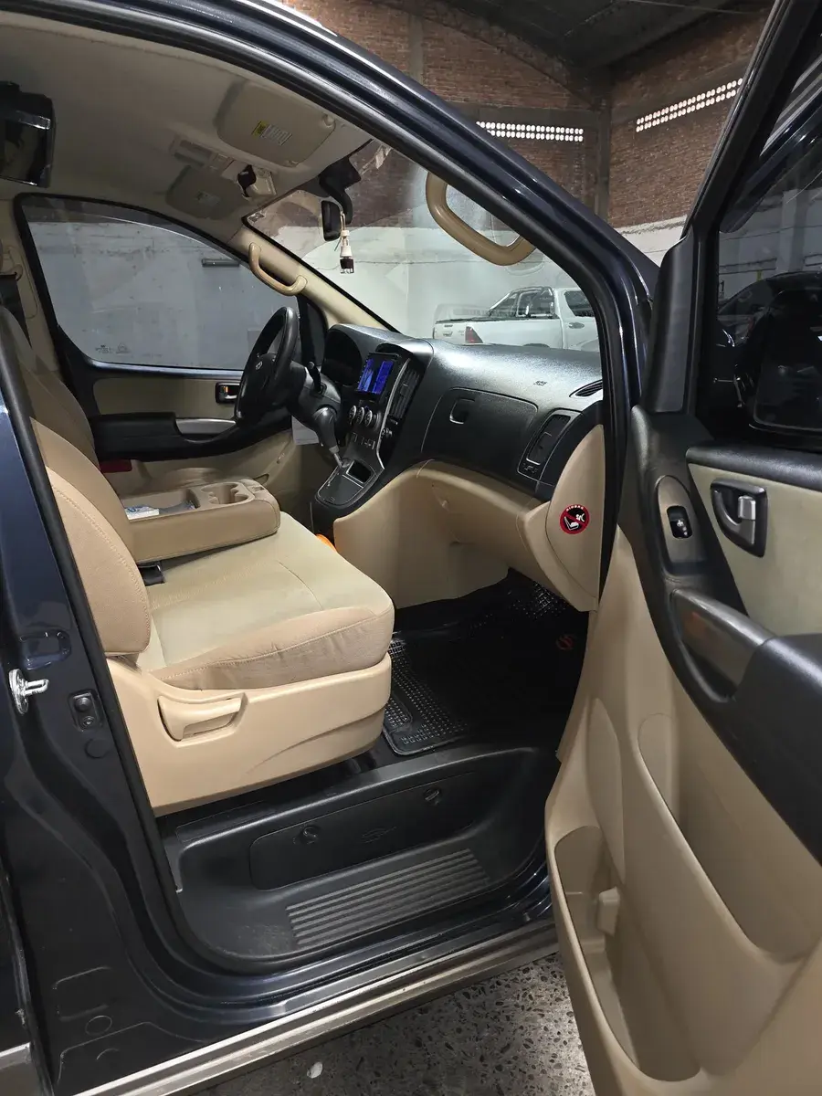 Hyundai H1 2.5 Premium 1 170Cv At 2016 - foto 3