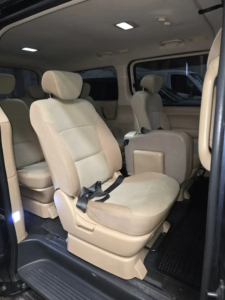 Hyundai H1 2.5 Premium 1 170Cv At 2016 - foto 4