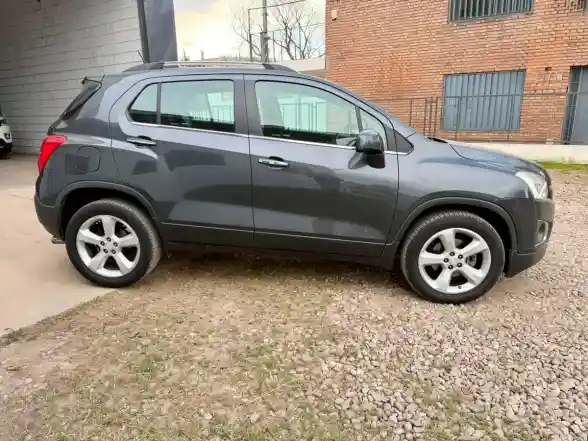 Chevrolet Tracker 1.8 Ltz+ Awd At 140Cv 2016 - foto 2