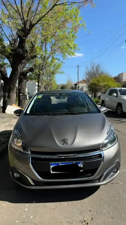 Peugeot 208 1.6 Allure 2017 - foto 2