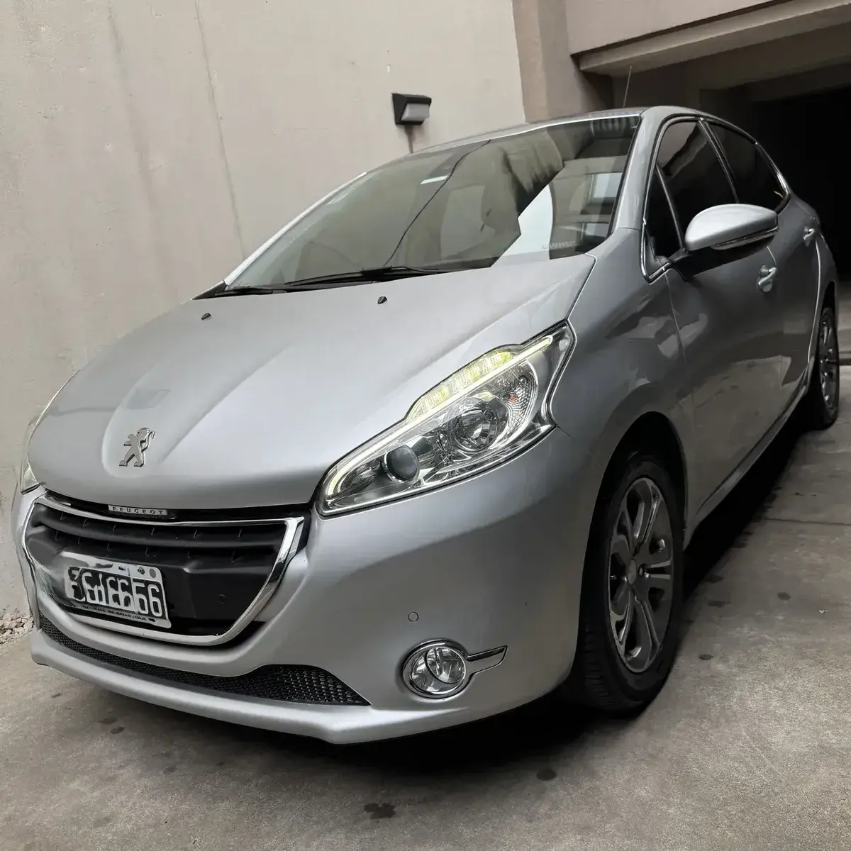 Peugeot 208 1.6 Feline Pack Cuir 2015 - foto 1