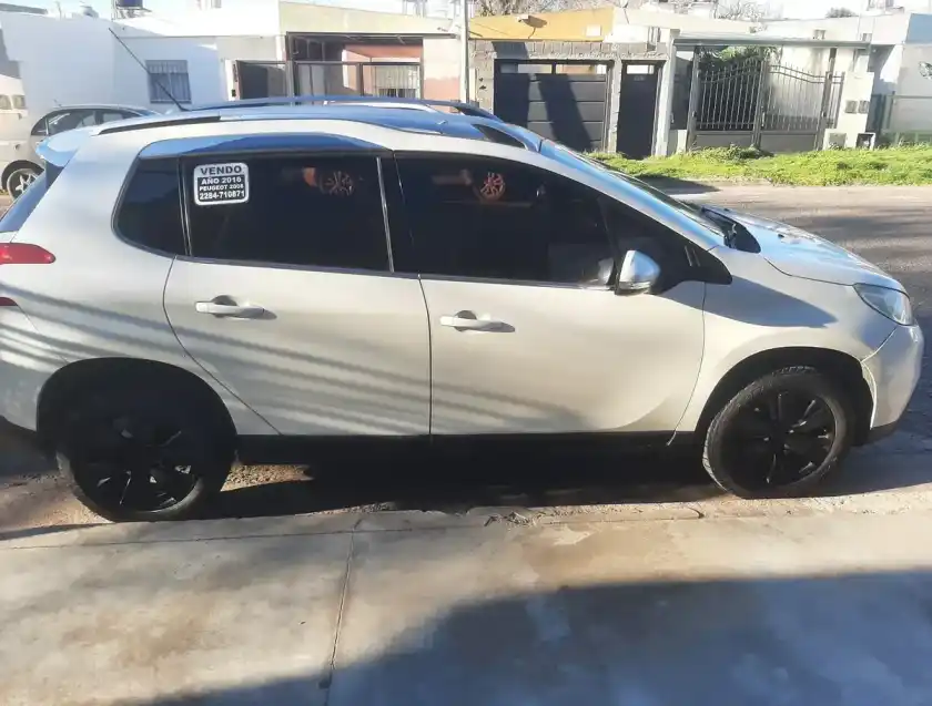 Peugeot 2008 1.6 Feline 2016 - foto 2