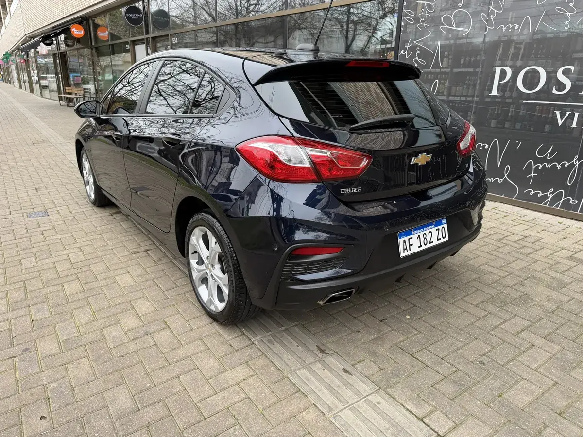 Chevrolet Cruze 1.4 Lt At Sedan 2022 - foto 3