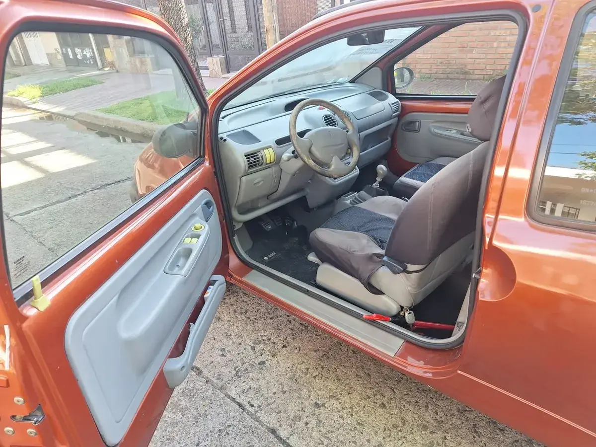 Renault Twingo 1.2 Authentique 2001 - foto 5