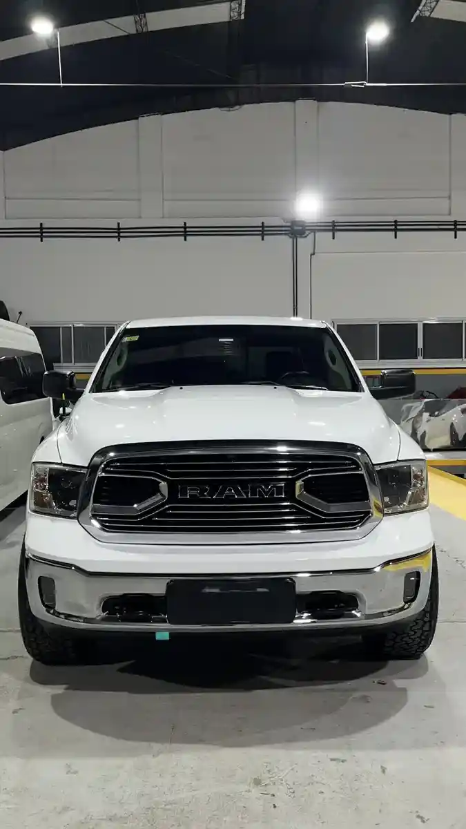 Ram 1500 5.7 Laramie Atx V8 2022 - foto 2