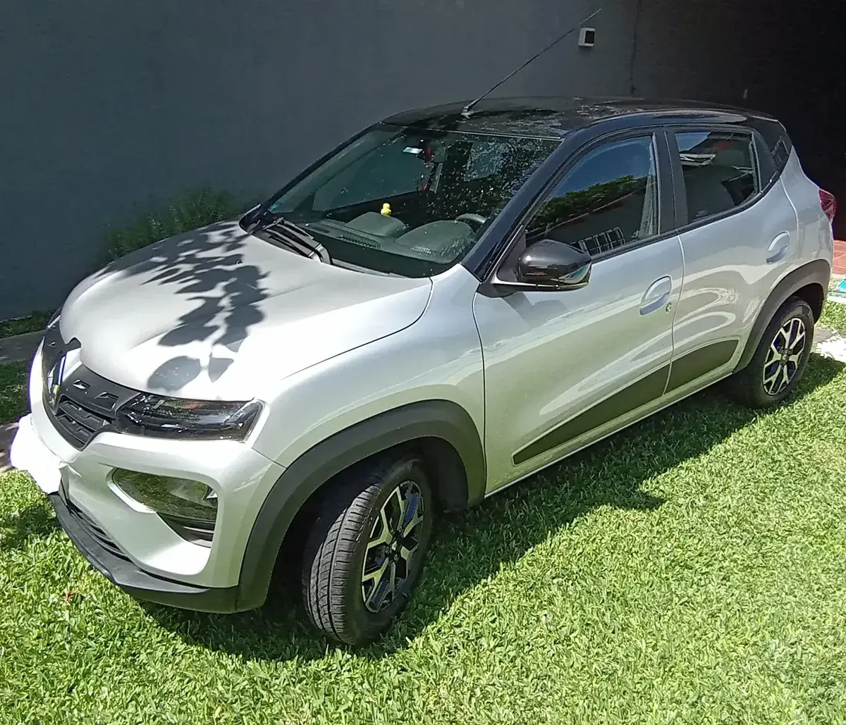 Renault Kwid 1.0 Sce 66Cv Iconic Bitono 2025 - foto 1