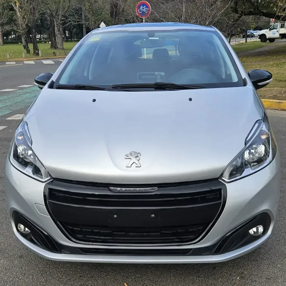 Peugeot 208 1.6 In Concert 2020 - foto 1