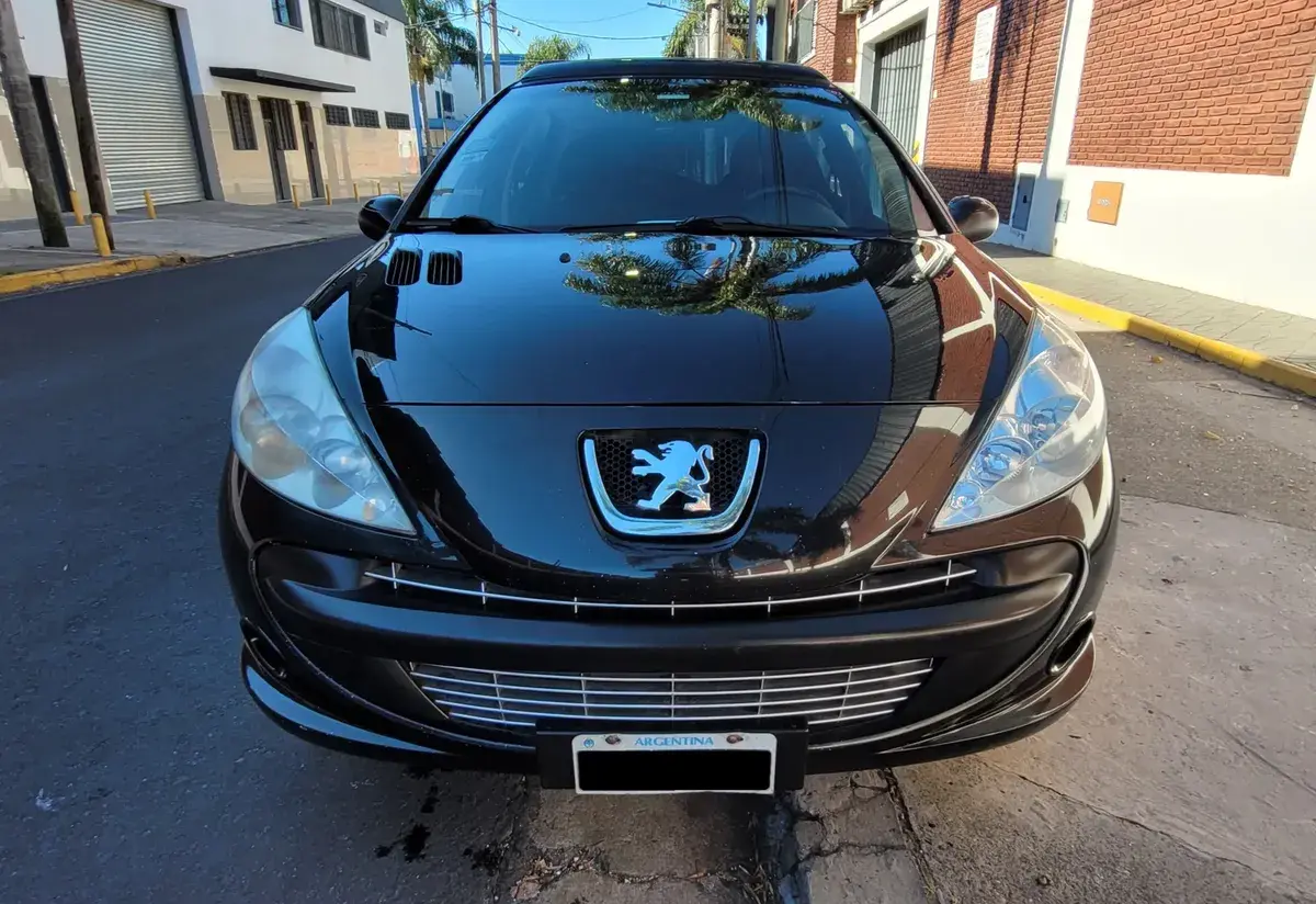 Peugeot 207 1.4 Xt Hdi 2011 - foto 3