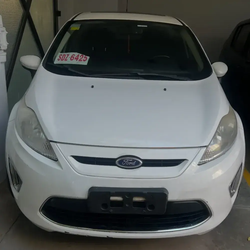 Ford Fiesta Kinetic Design 1.6 Titanium 2012 - foto 1