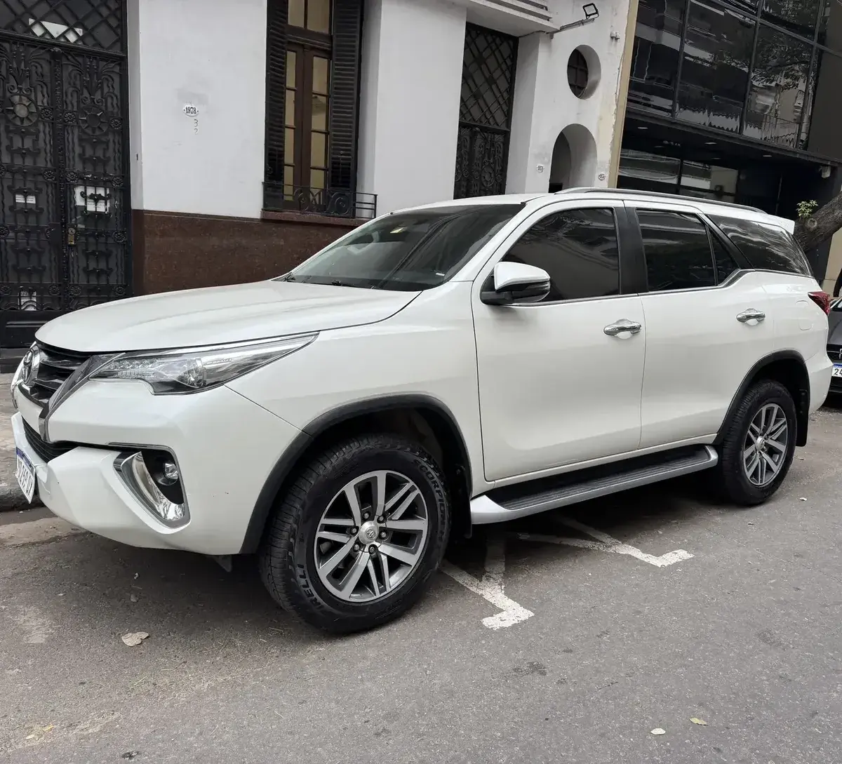Toyota Hilux Sw4 2.8 Srx 177Cv 4X4 7As At 2018 - foto 1