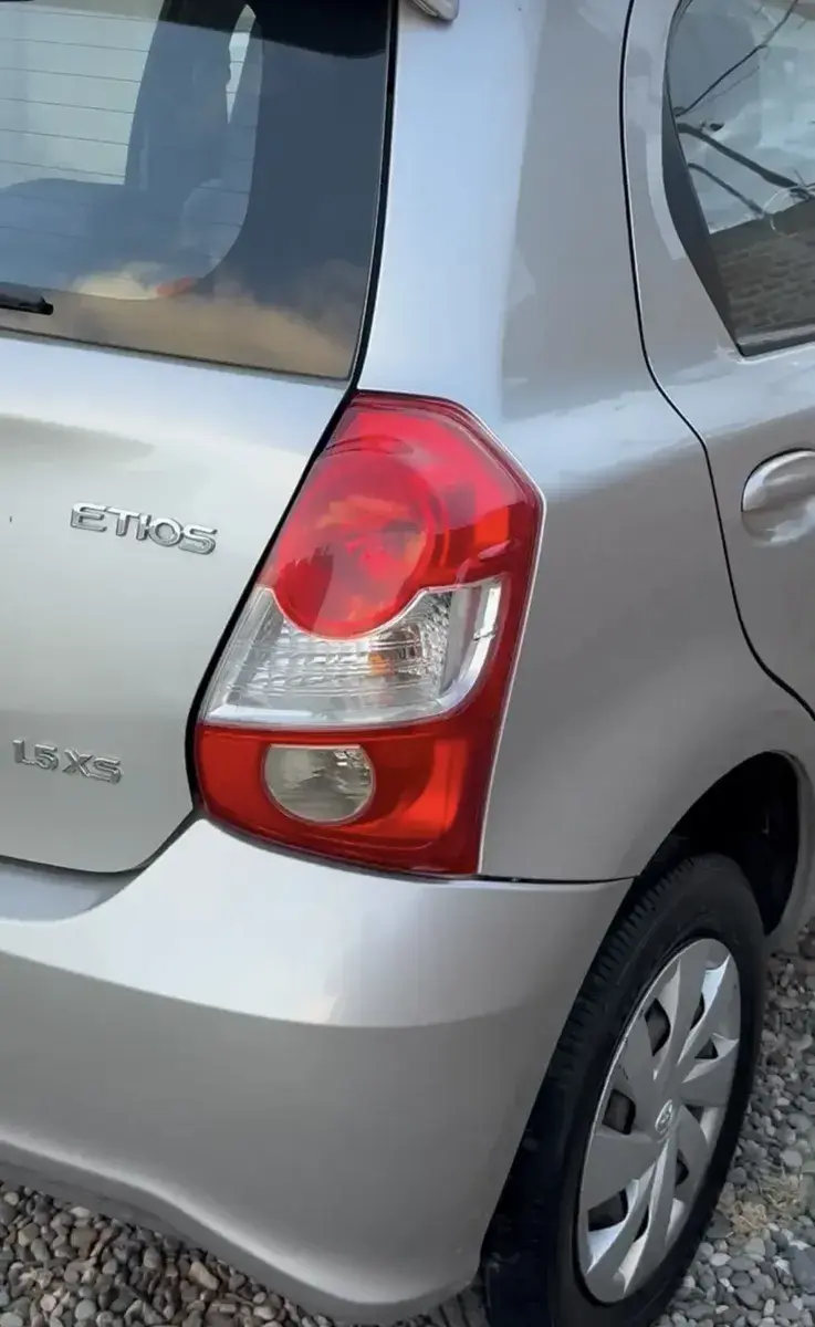 Toyota Etios 1.5 Xs 2017 - foto 3