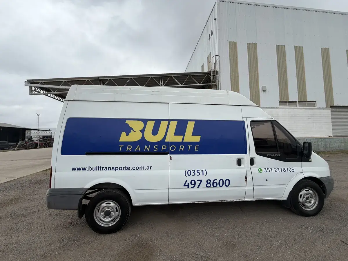 Ford Transit 2.2 Furgon Corto Tdci Aa Tm (2933) 2014 - foto 4