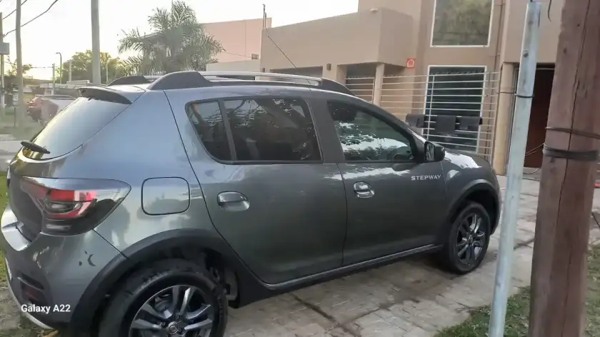 Renault Sandero Stepway 1.6 16V Zen 2022 - foto 5