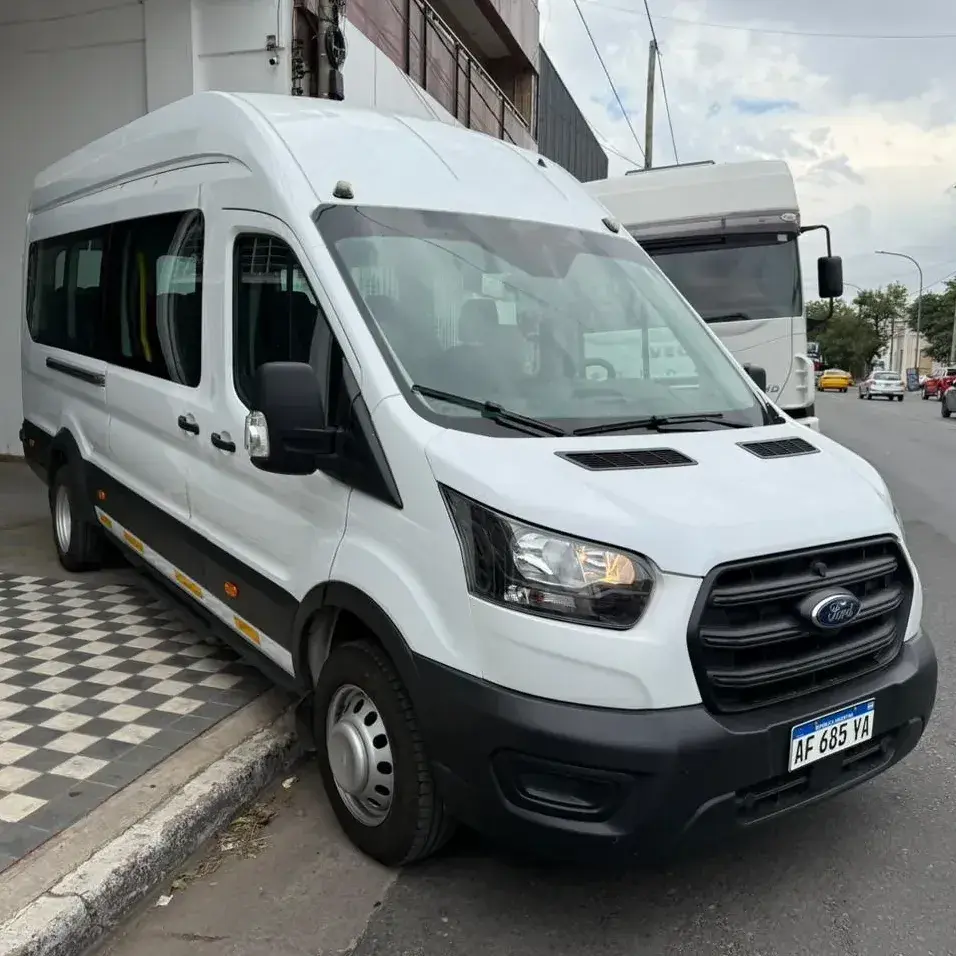 Ford Transit 2.0 Minibus 17+1 460E 2023 - foto 1