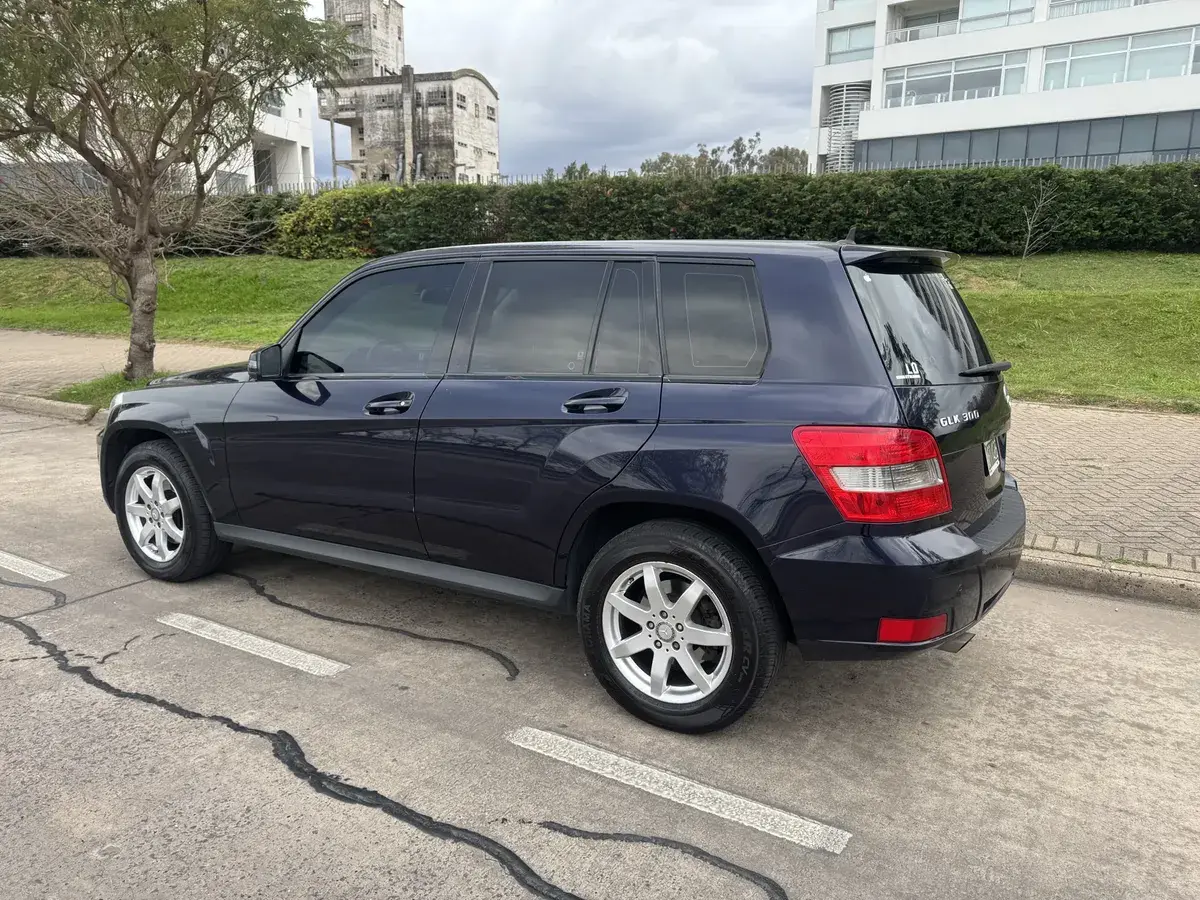 Mercedes-Benz Clase Glk 3.0 Glk300 4Matic City 231Cv At 2011 - foto 4