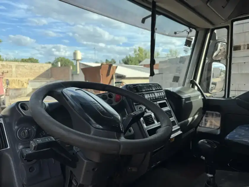 Iveco Tector Tractor Tector 170E25 C/D 2013 - foto 4