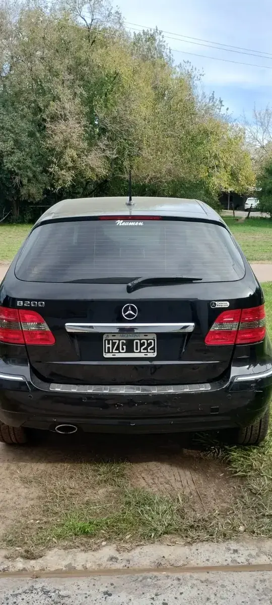 Mercedes-Benz 200 2.0 2009 - foto 4