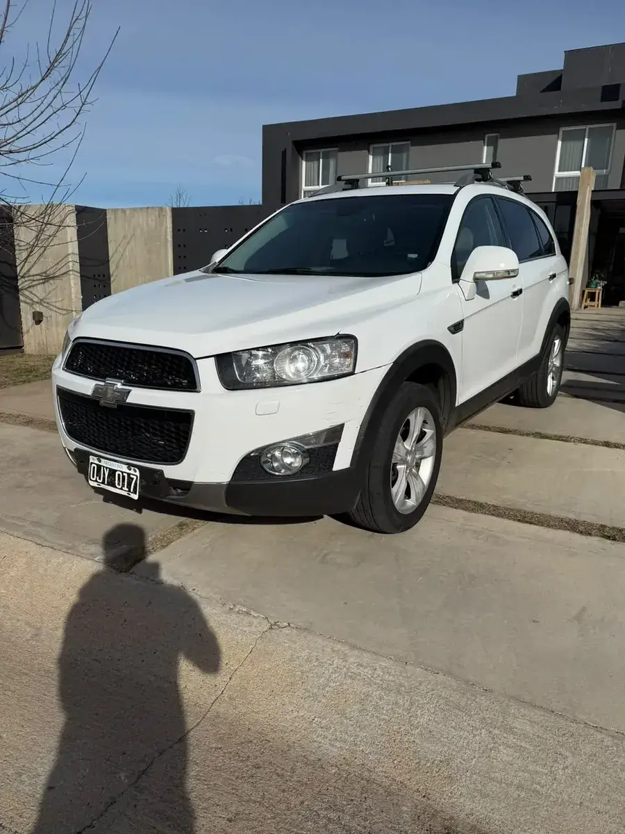 Chevrolet Captiva 2.2 Ltz Awd D 184Cv At 2014 - foto 3