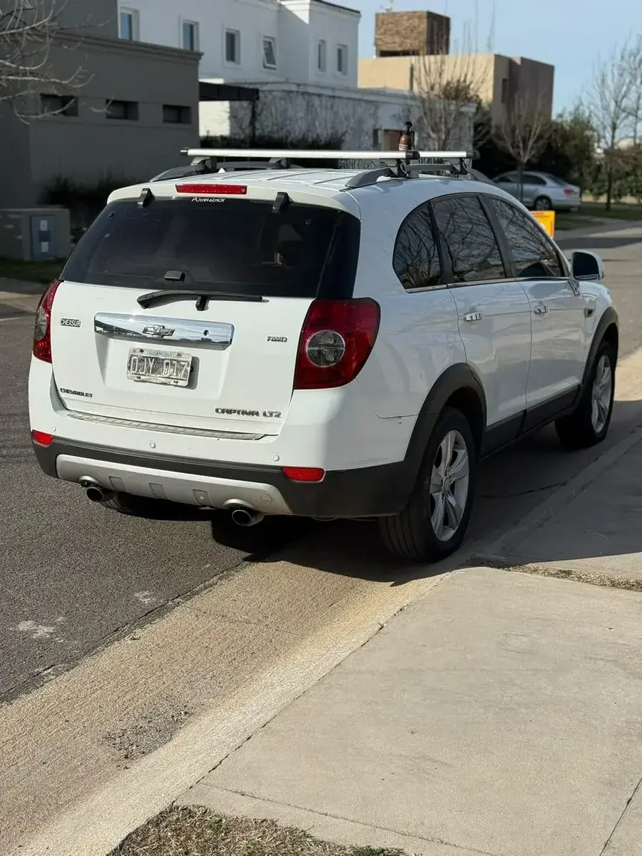 Chevrolet Captiva 2.2 Ltz Awd D 184Cv At 2014 - foto 5