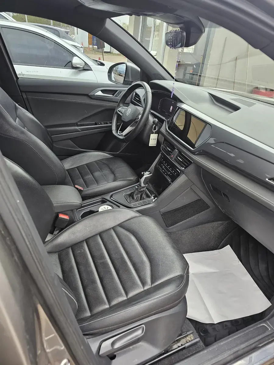 Volkswagen Taos 1.4 250 Tsi Highline Tiptronic 2024 - foto 5