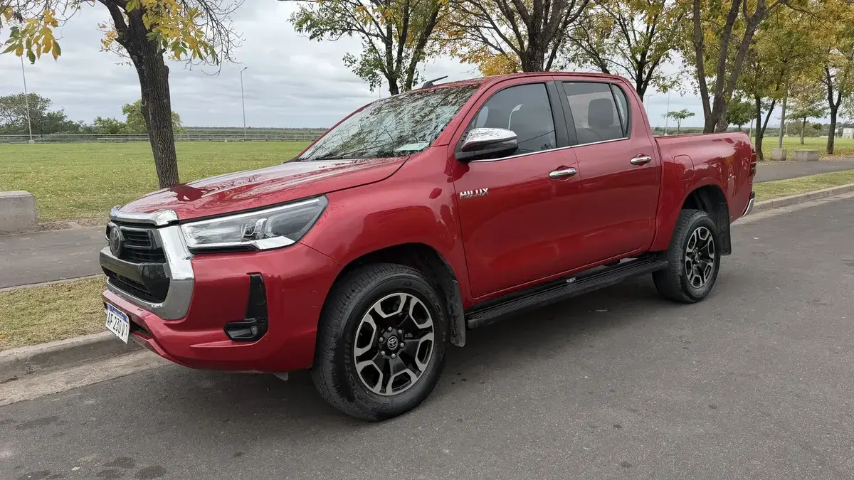 Toyota Hilux Pick-Up 2.8 Cd Srx 177Cv 4X2 At 2022 - foto 4