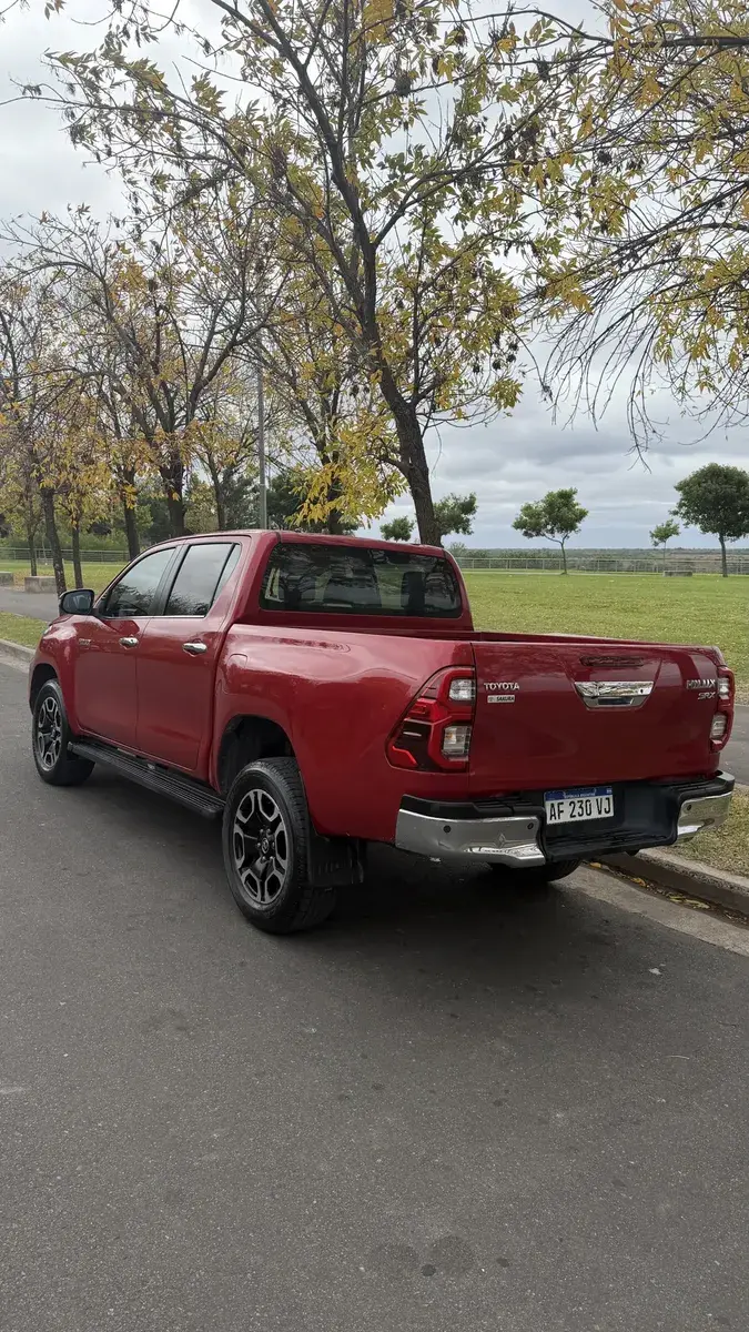 Toyota Hilux Pick-Up 2.8 Cd Srx 177Cv 4X2 At 2022 - foto 5