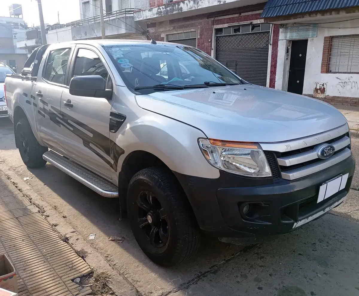 Ford Ranger 2.5 Cd 4X2 Xl Ivct 166Cv 2013 - foto 3