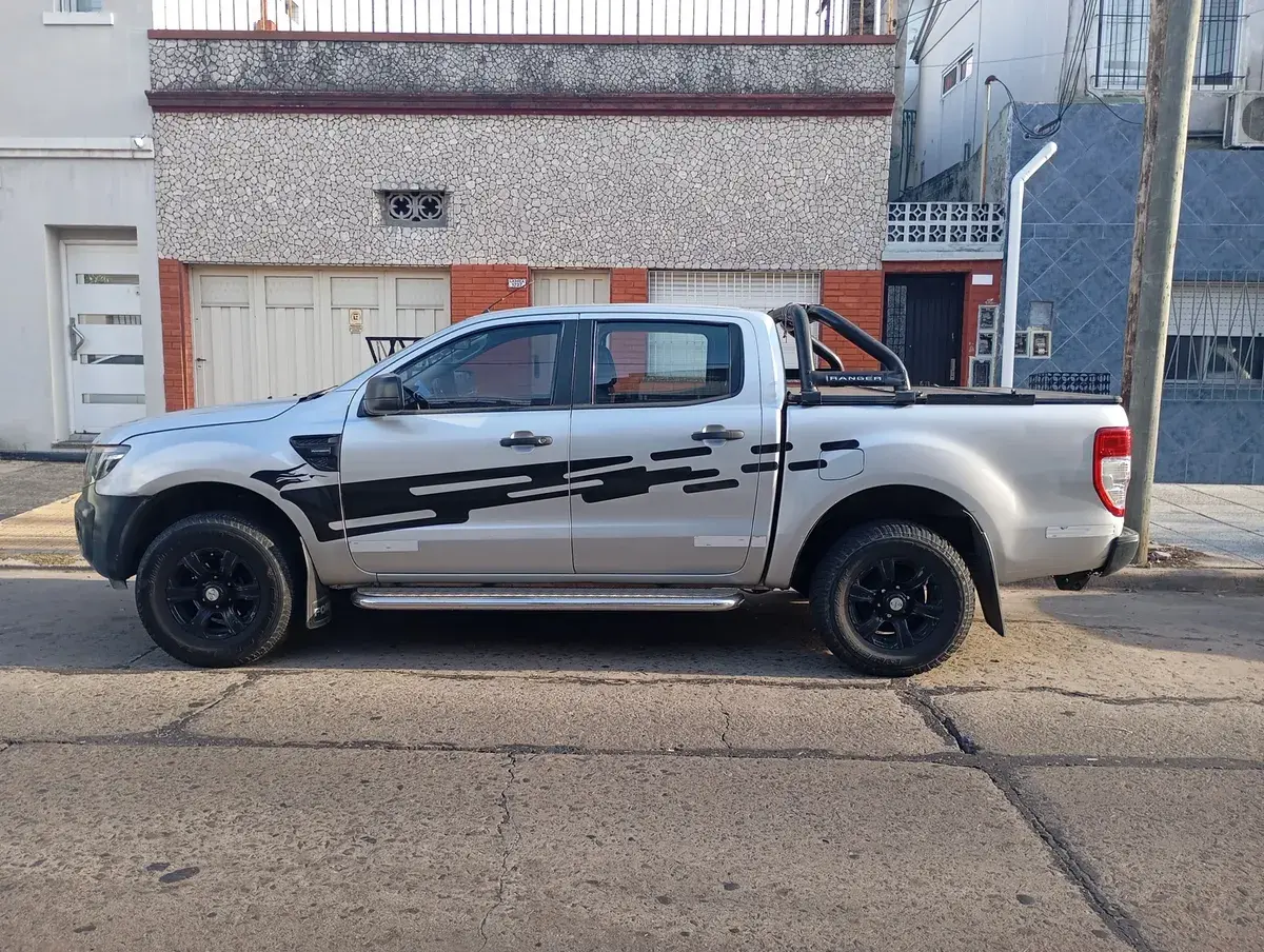 Ford Ranger 2.5 Cd 4X2 Xl Ivct 166Cv 2013 - foto 4