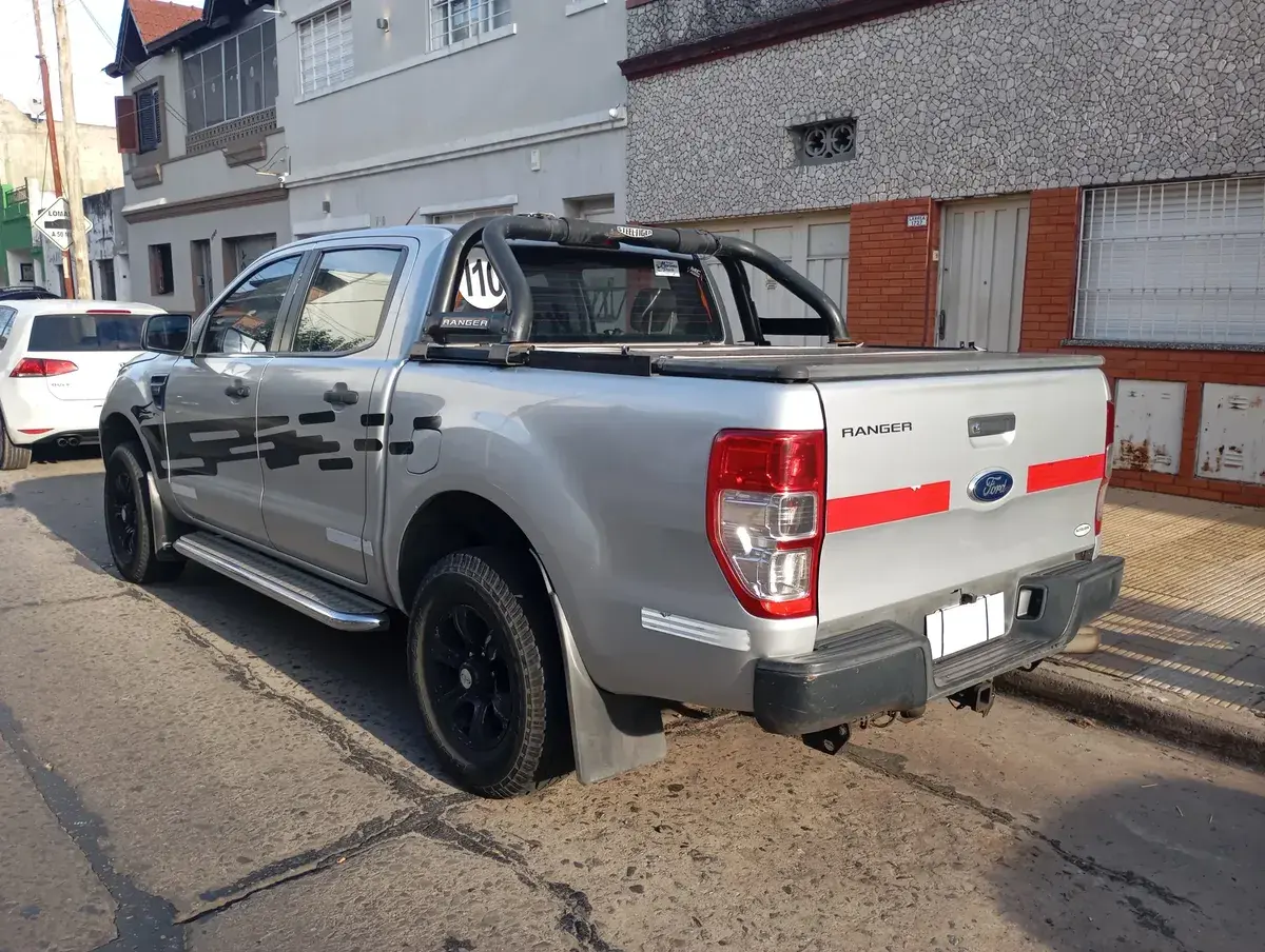 Ford Ranger 2.5 Cd 4X2 Xl Ivct 166Cv 2013 - foto 5