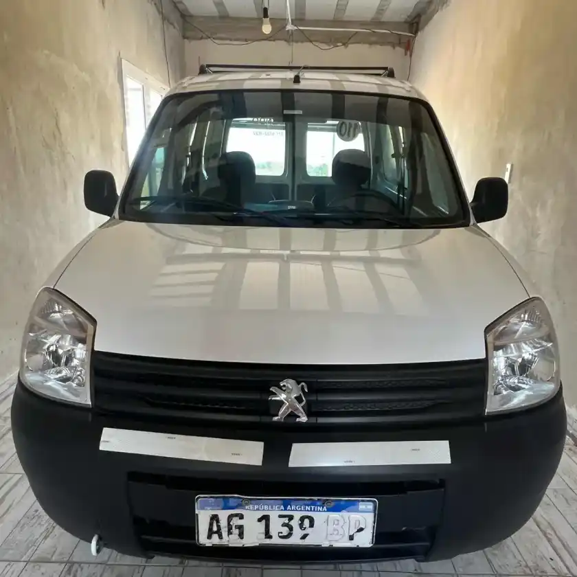 Peugeot Partner 1.6 Hdi Furgon Confort 92 2023 - foto 4