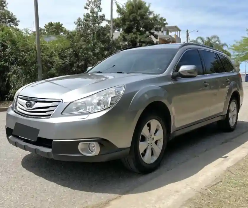 Subaru Outback 2012 - foto 1