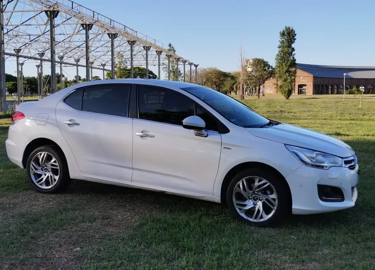 Citroën C4 Lounge 1.6 Exclusive 6At Thp 163Cv Pack 2015 - foto 3