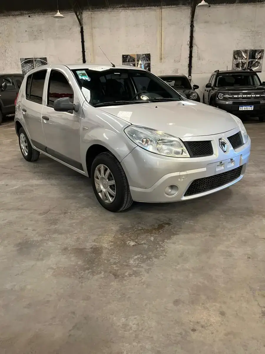 Renault Sandero 1.5 Dci Confort 2010 - foto 3