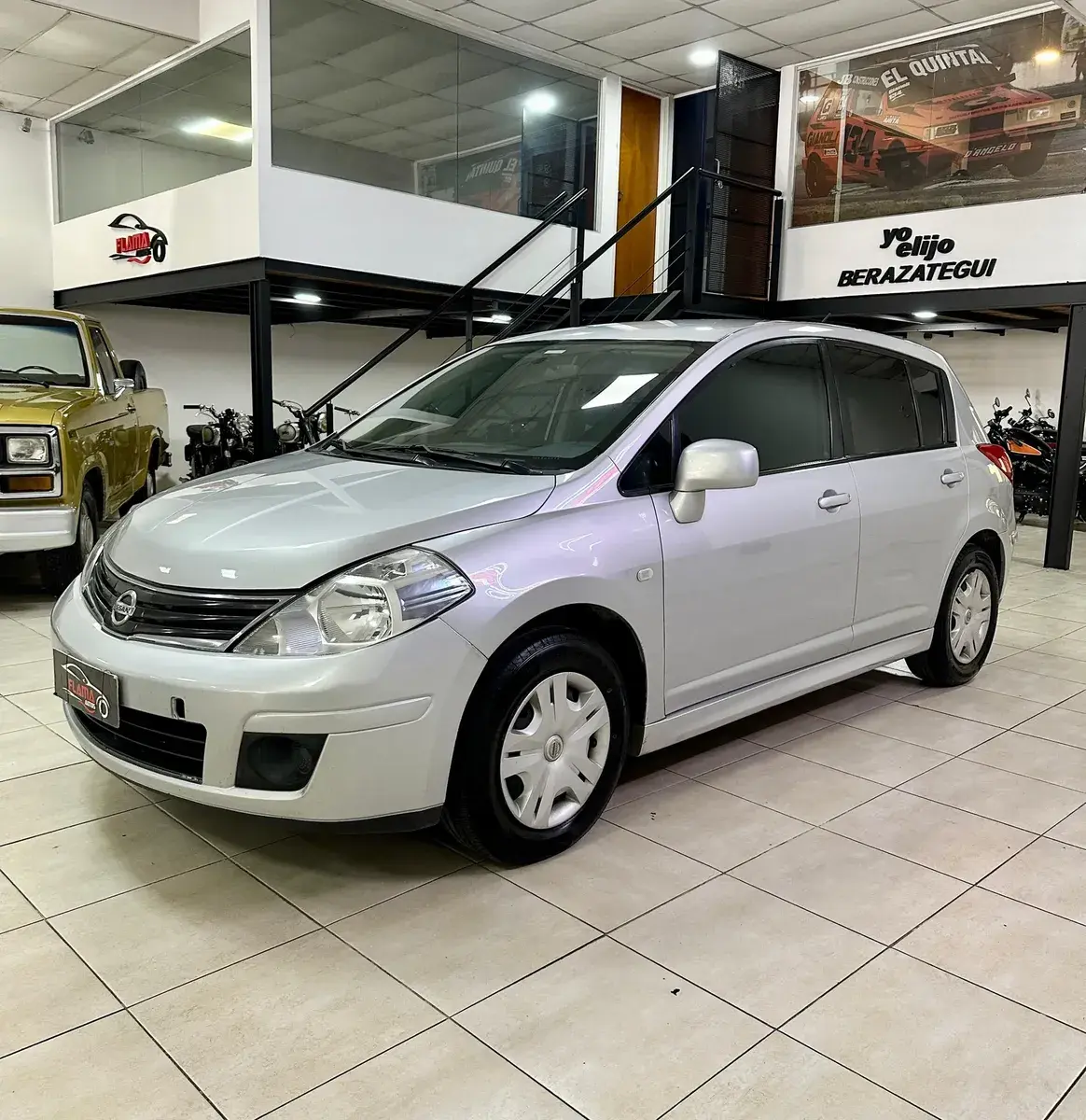 Nissan Tiida 1.8 Visia 2012 - foto 2