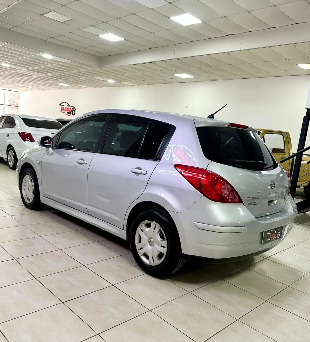 Nissan Tiida 1.8 Visia 2012 - foto 4