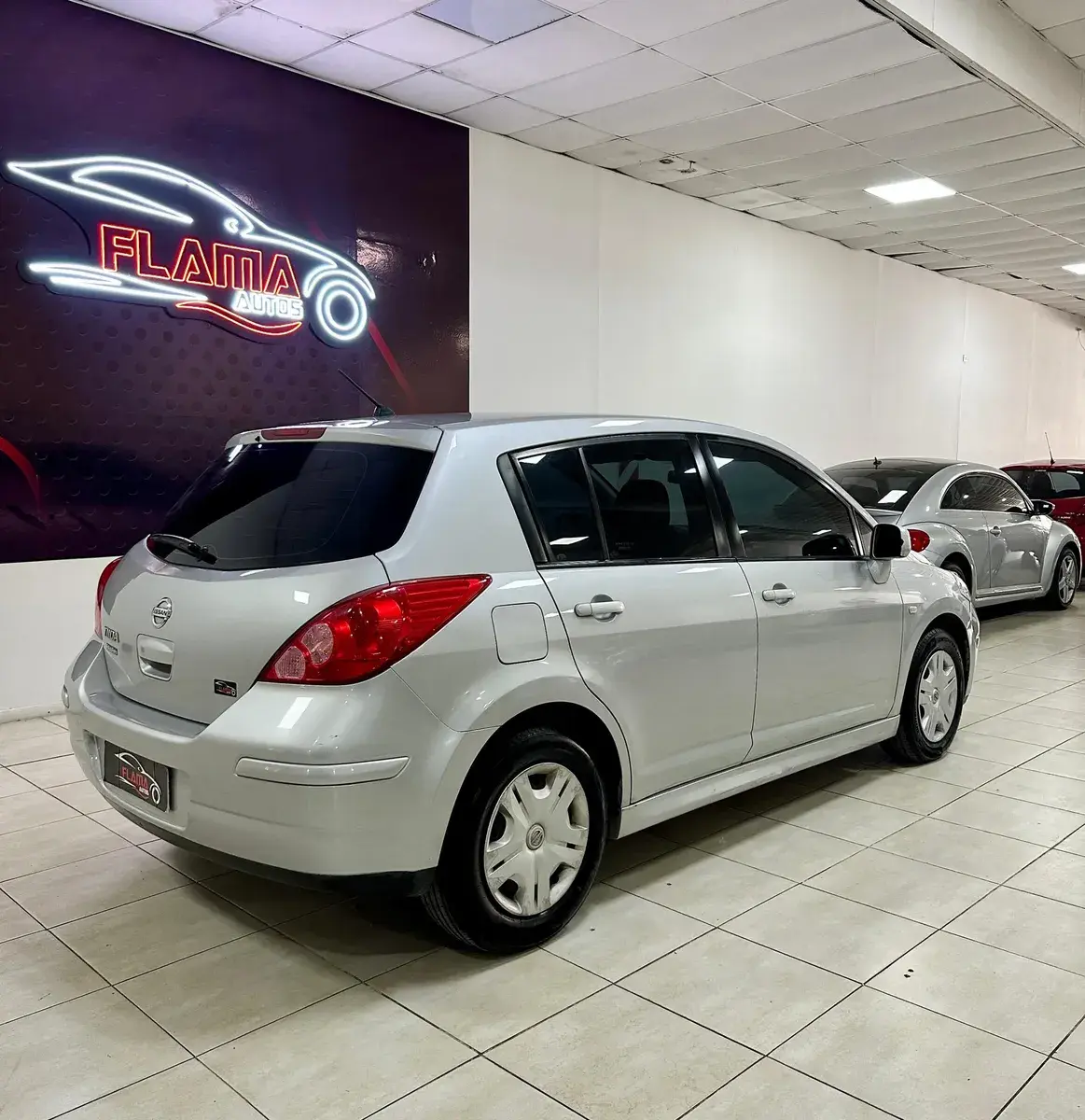 Nissan Tiida 1.8 Visia 2012 - foto 5