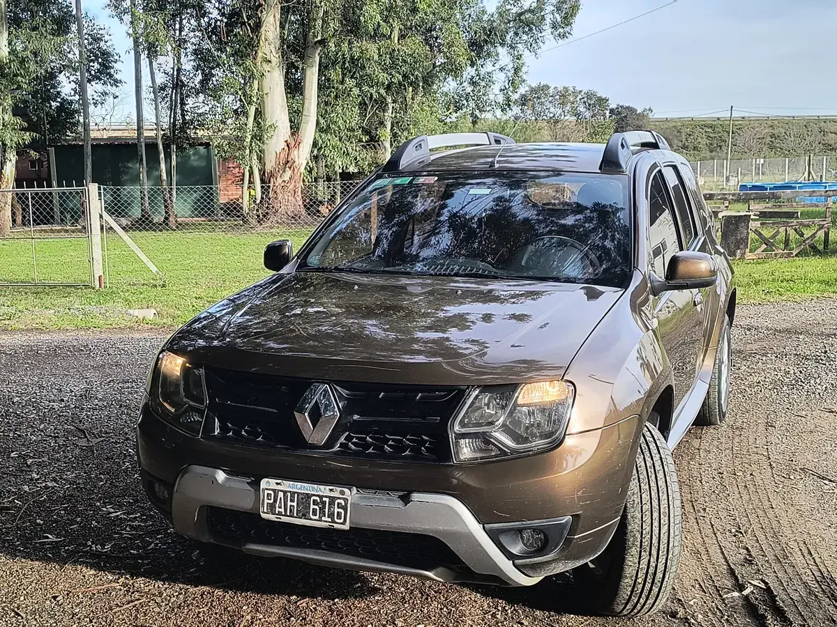 Renault Duster 1.6 Ph2 4X2 Privilege 110Cv 2015 - foto 1